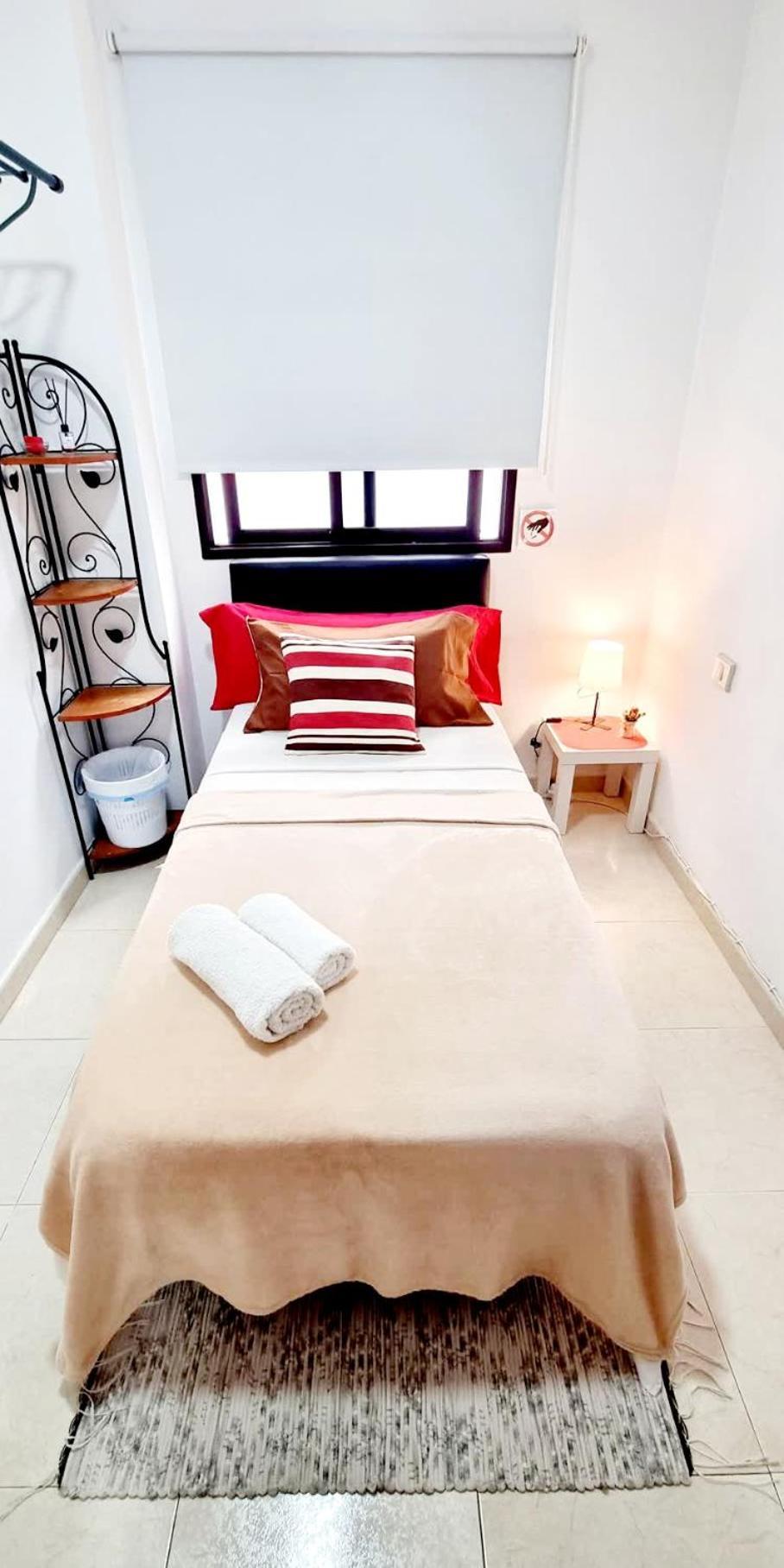 Almar We Go! Habitaciones Privadas En Alcala - Private Rooms - Pieces Privees - In Shared Apartment Exterior photo